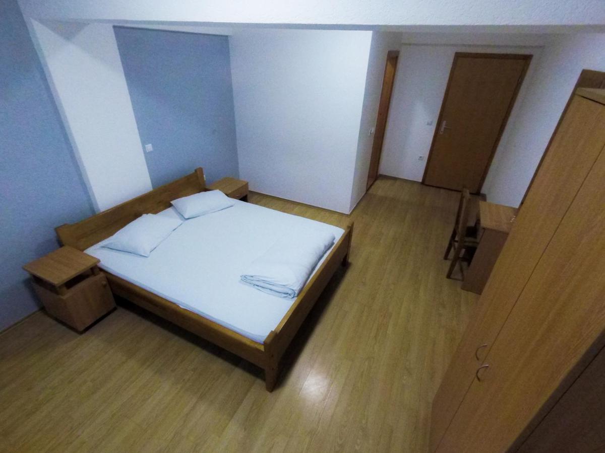 Motel Gas-Petrol Brcko Bagian luar foto